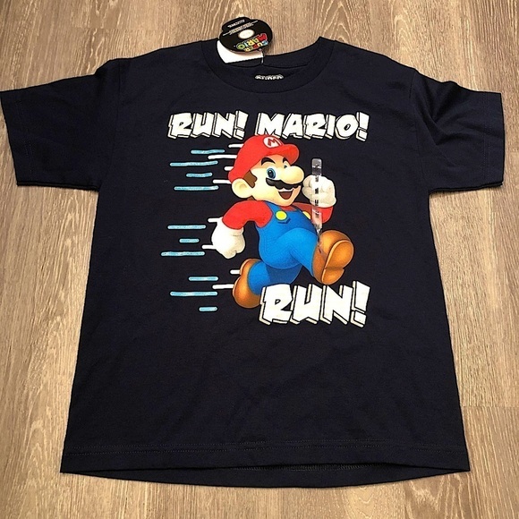 Super‎ Mario Boys Medium T-shirt “Run Mario Run”​​ - Picture 1 of 4